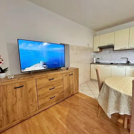 Car By Interhome Apartament
