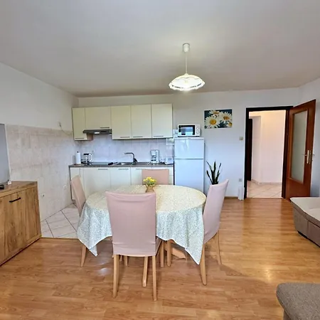 Car By Interhome Apartament